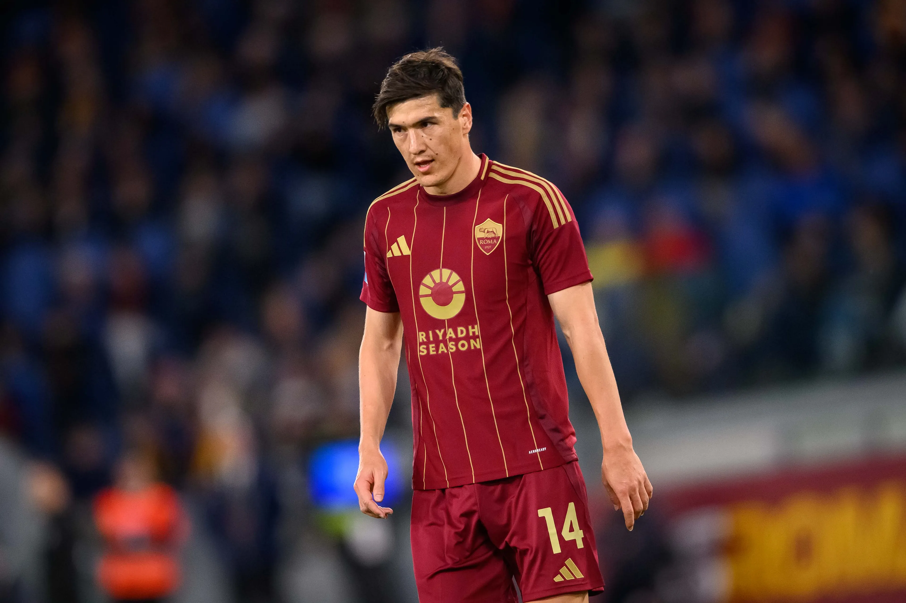 eldor shomurodov roma verona