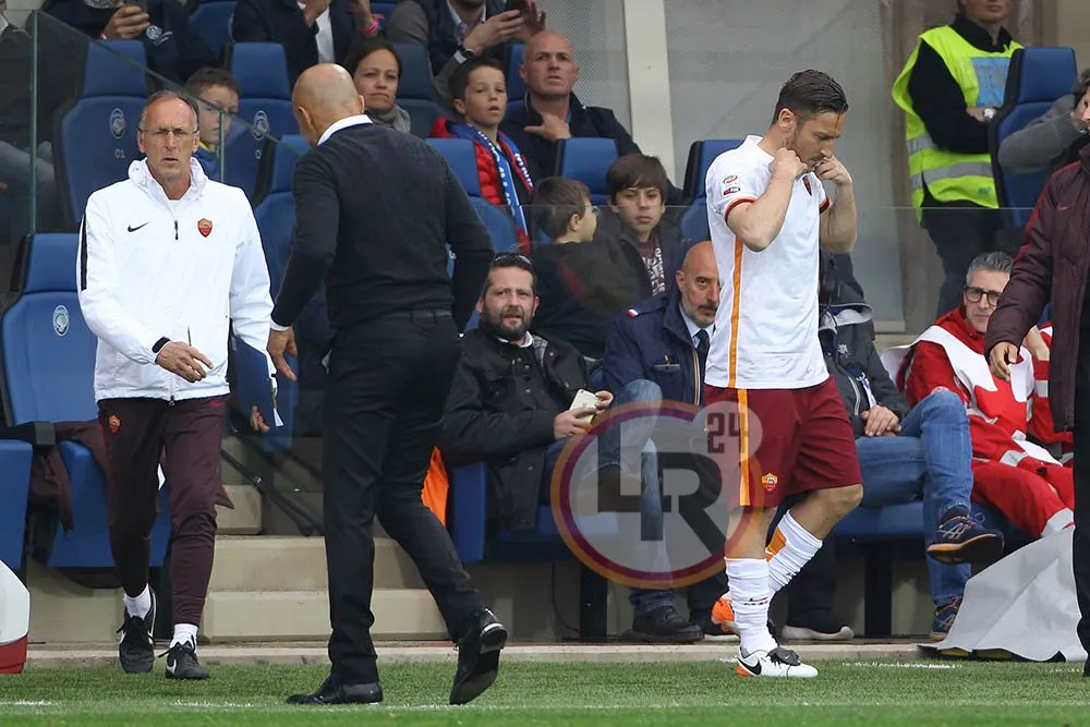 entrata in campo totti lr24