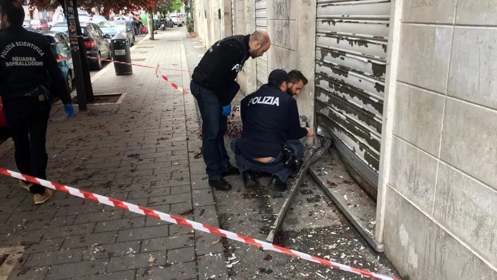 esplosione irriducibili via amulio 1 2