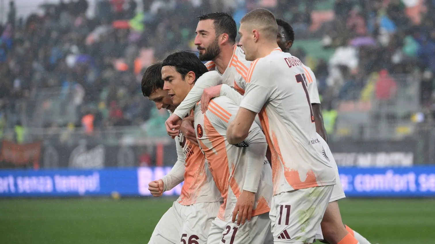 esultanza gol venezia roma dybala