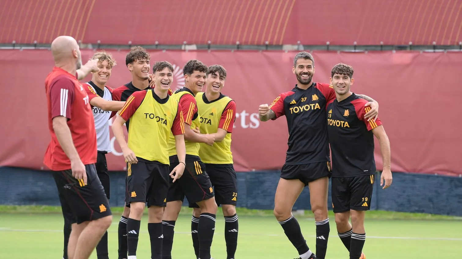 esultanza gruppo allenamento