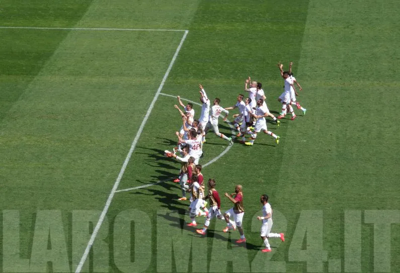 esultanza gruppo fine partita