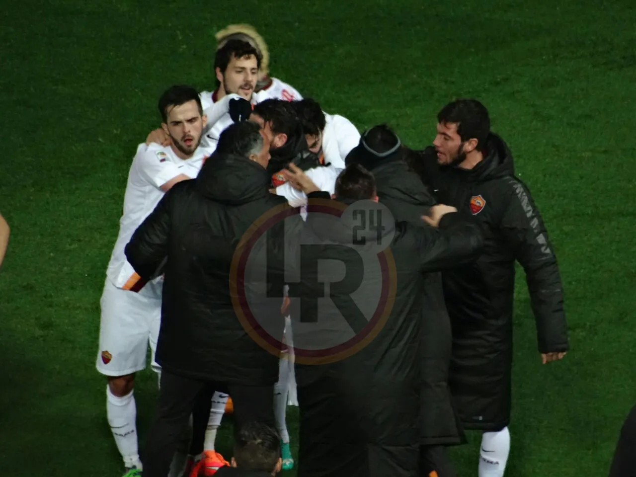 esultanza gruppo gol ljajic atalanta roma