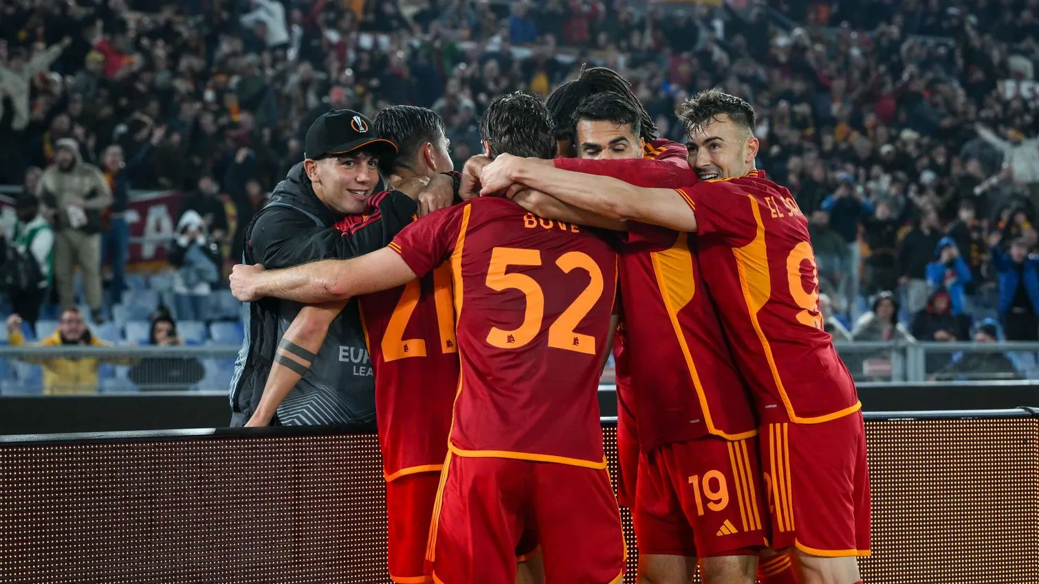 europa league roma milan esultanza squadra 1