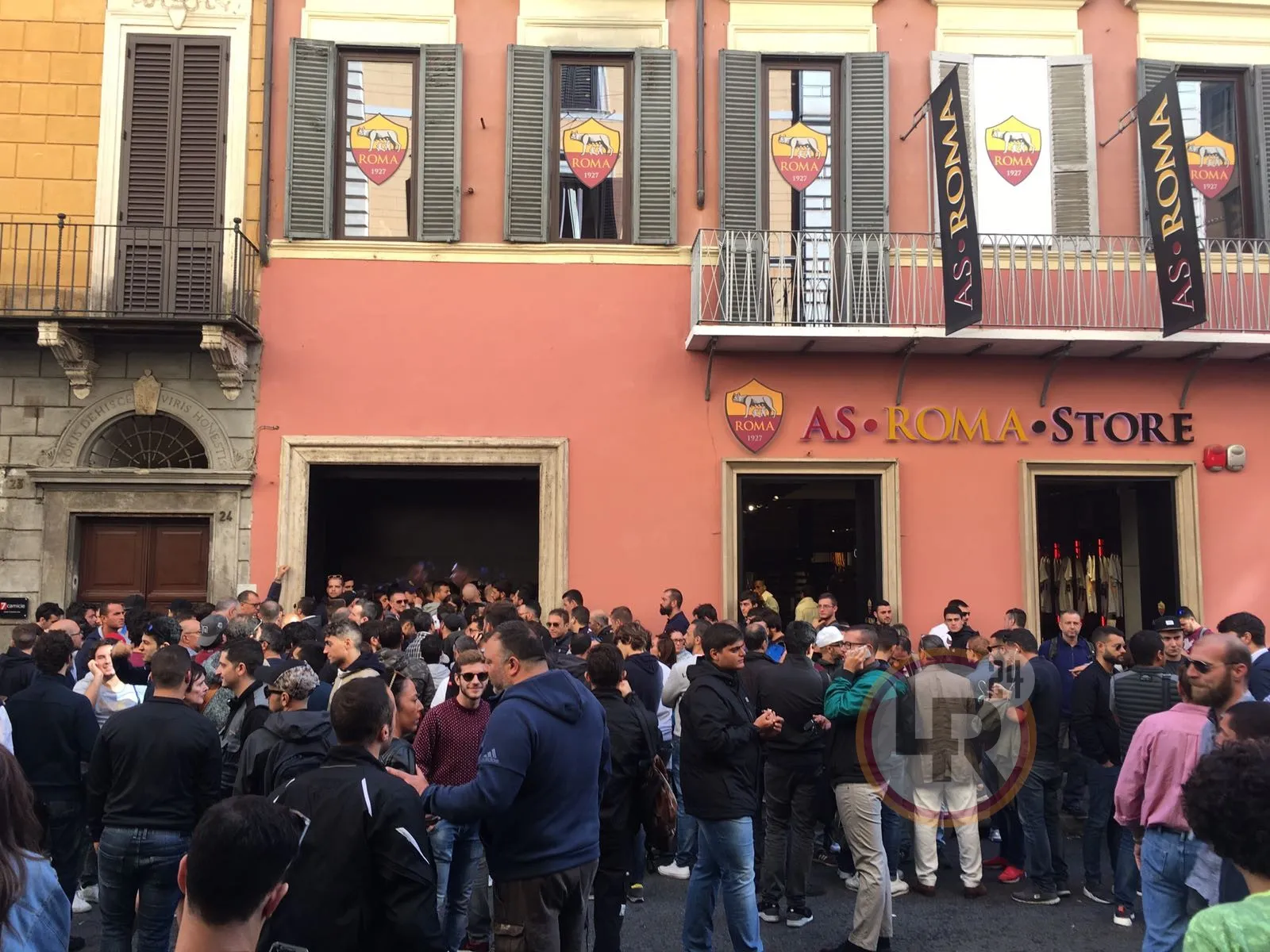 file roma store via del corso