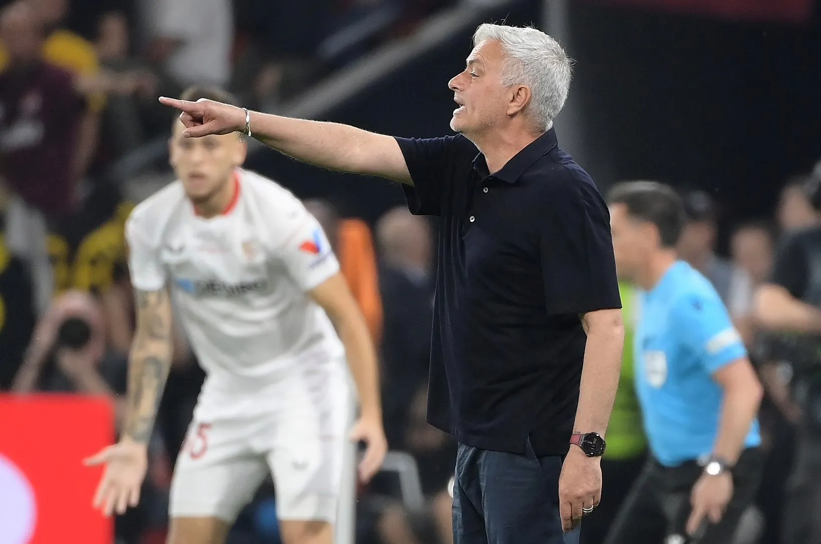 finale europa league siviglia roma mourinho