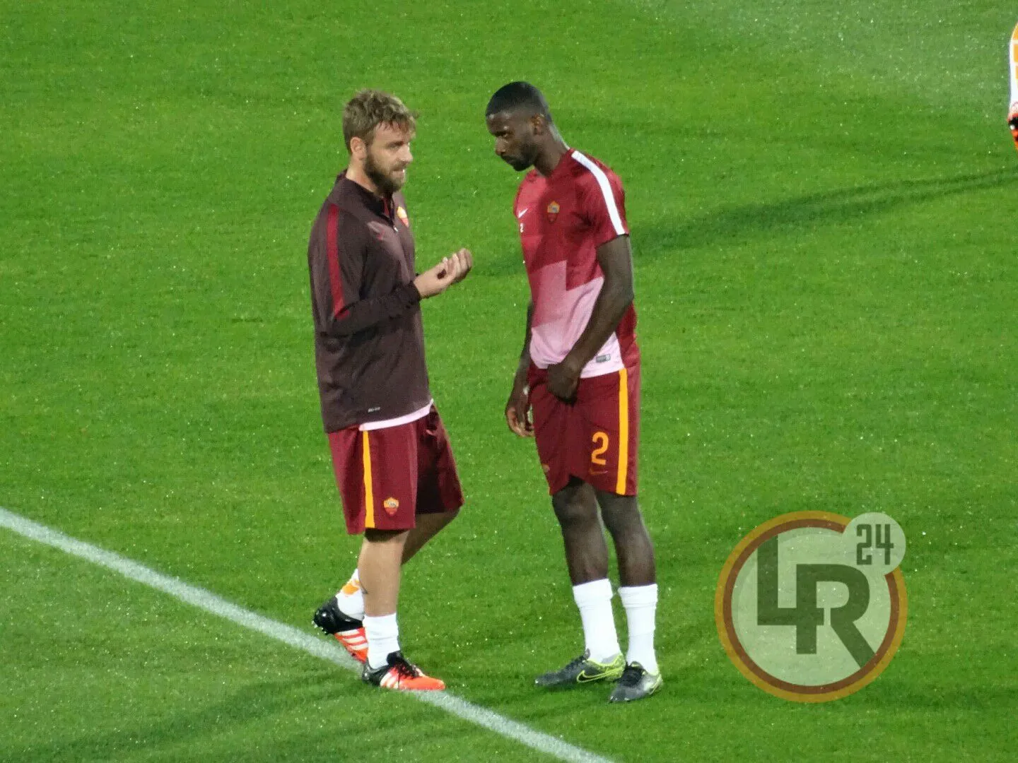 fiorentina roma riscaldamento ruediger de rossi 2