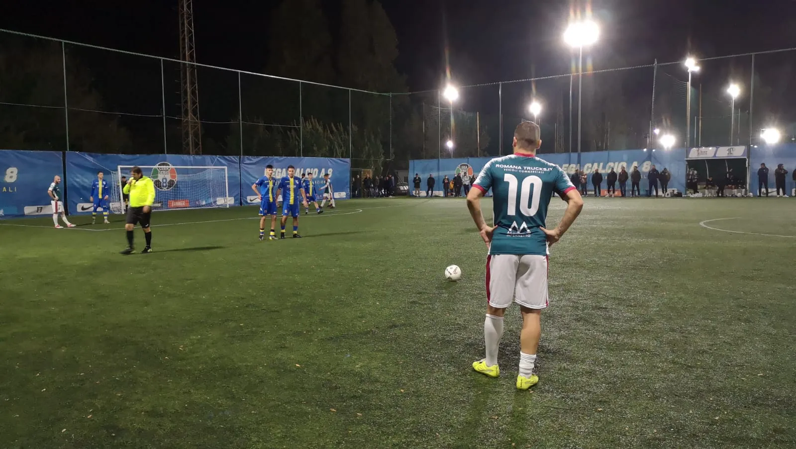 francesco totti calcio a 8