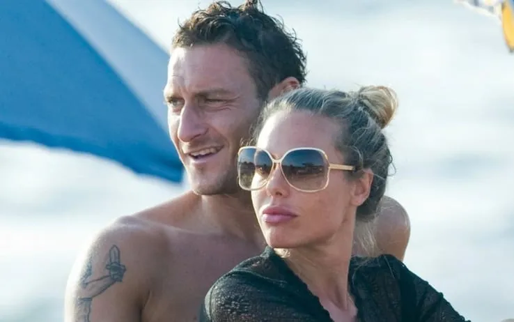 francesco totti rinucia a offerte milionarie per ilary blasi