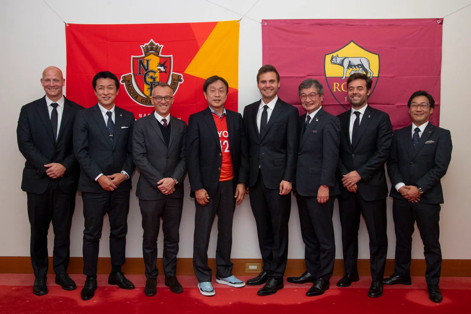 friedkin e pinto con nagoya grampus