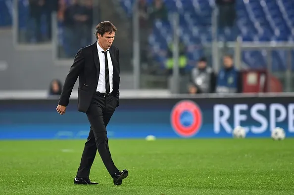 garcia cammina sguardo basso roma bate