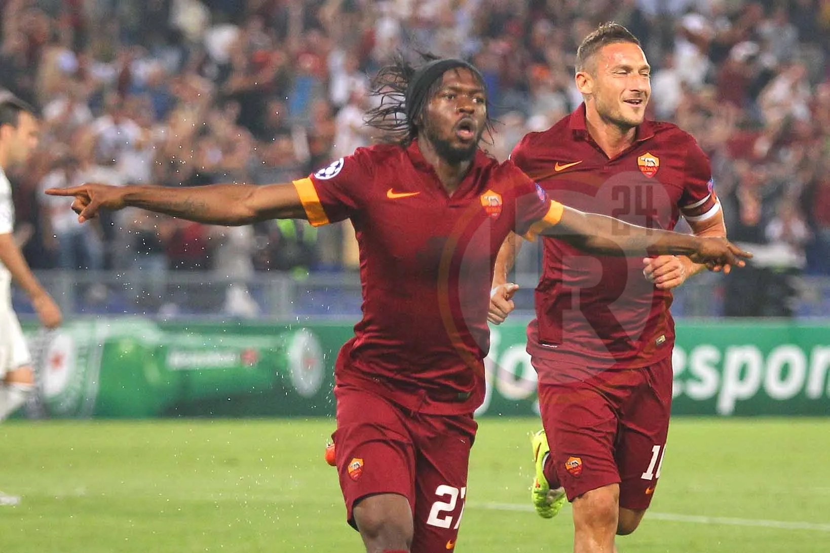 gervinho esulta foto mancini roma cska 18914