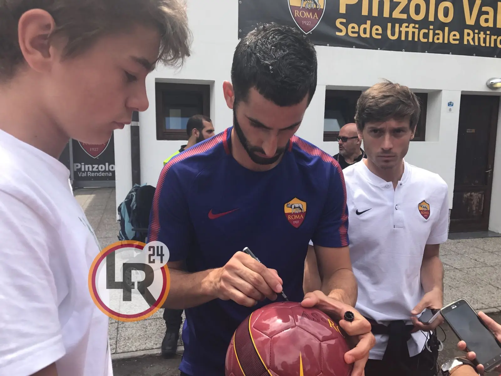 gonalons autografi lr24
