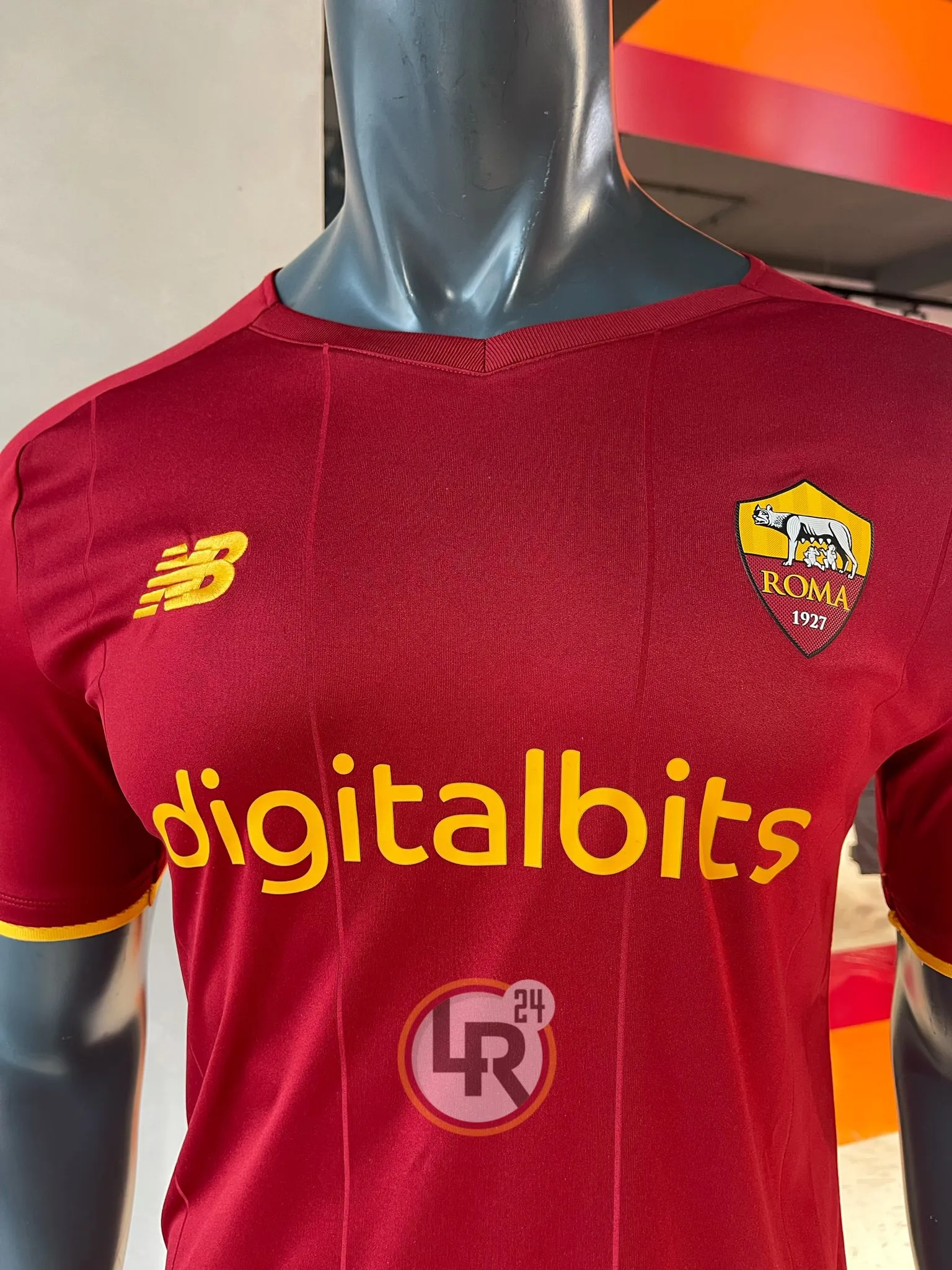 home kit roma dettagli