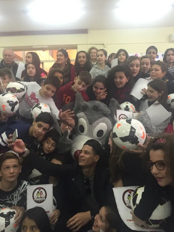 iturbe a scuola di tifo