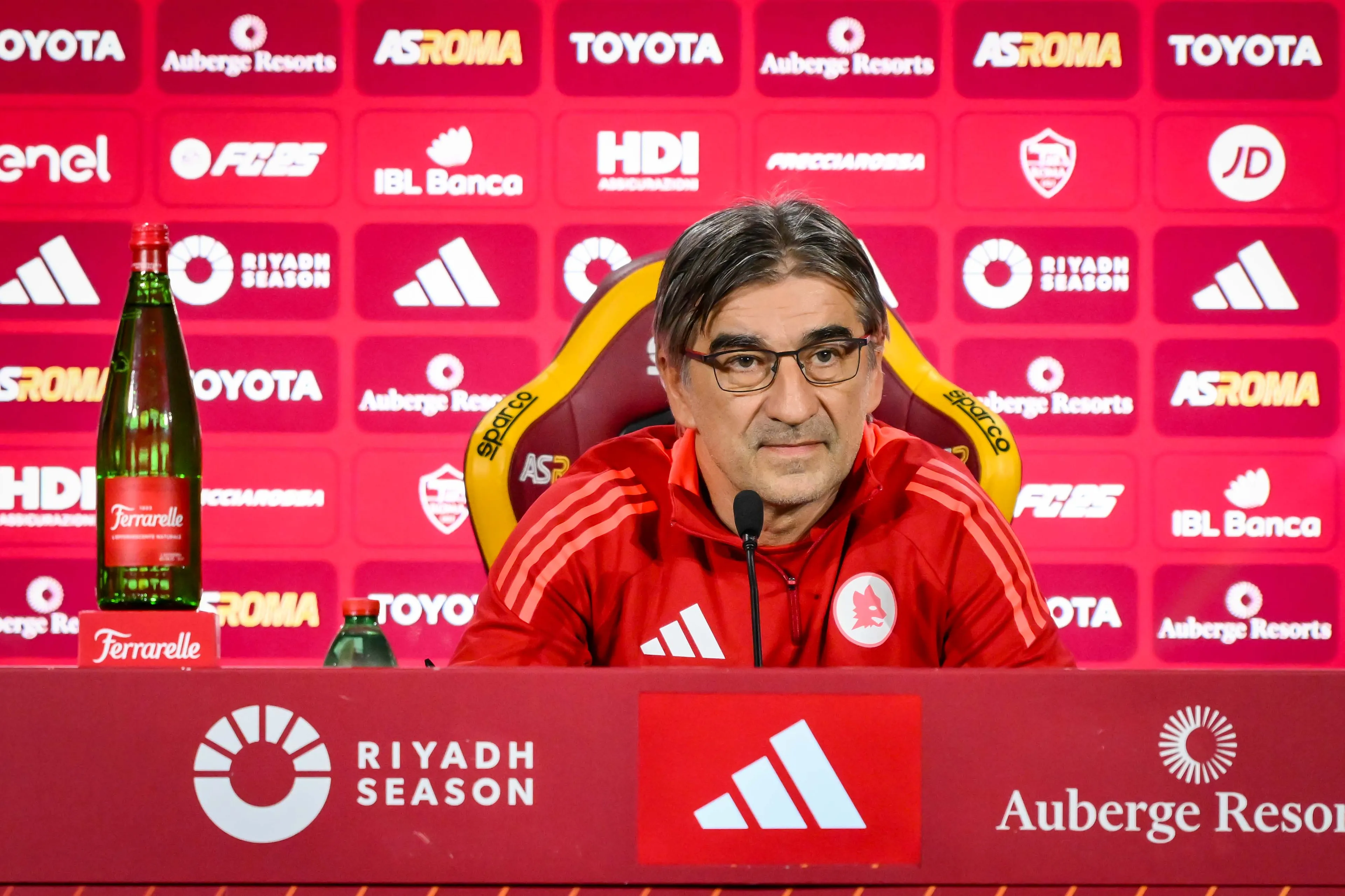 juric con stampa trigoria
