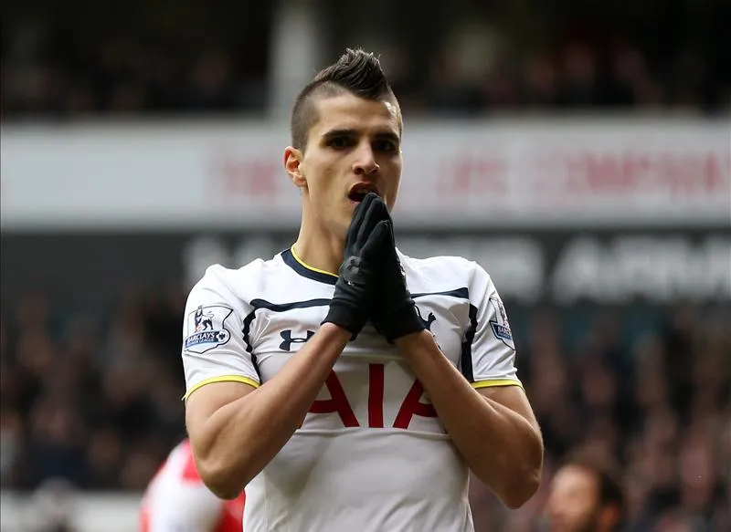 lamela mani davanti la bocca tottenham 2015
