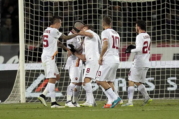 ljajic festeggiato fiorentina roma 26012015