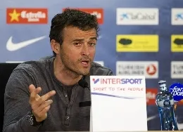 luis20enrique20conferenza20stampa20mezzo20busto20maglietta