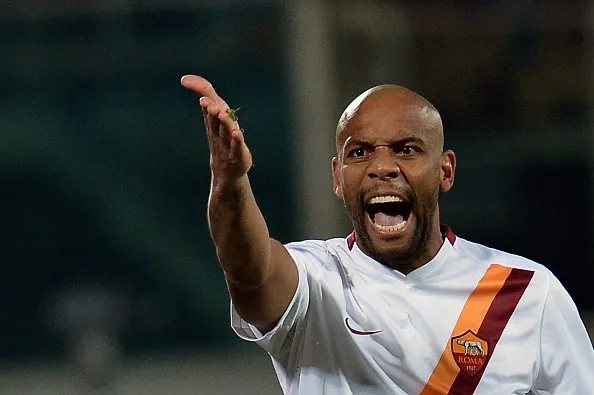 maicon arrabbiato mano fiorentina roma 26012015