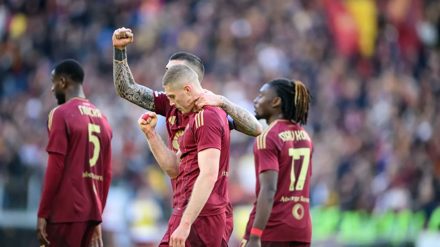 mancini e dovbyk roma cagliari 1