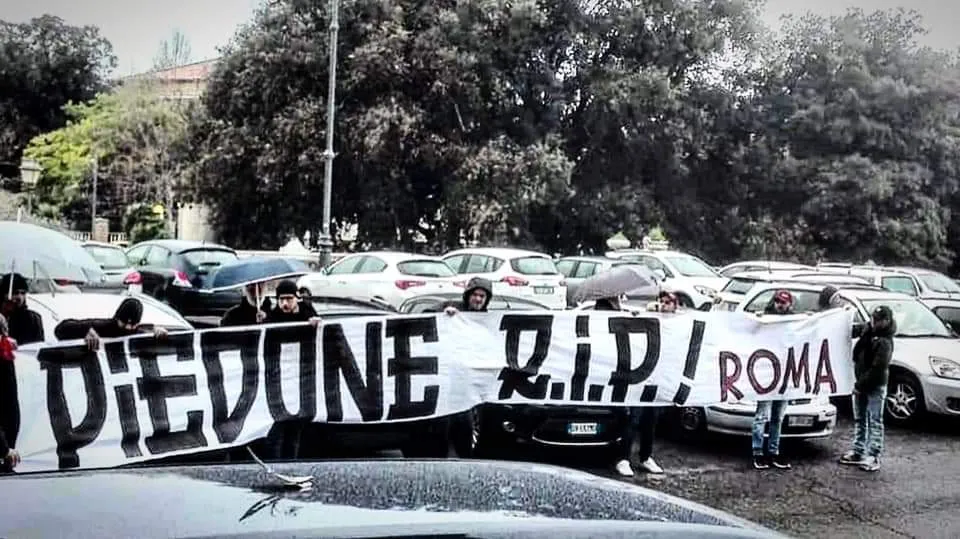 manfredini funerali striscione