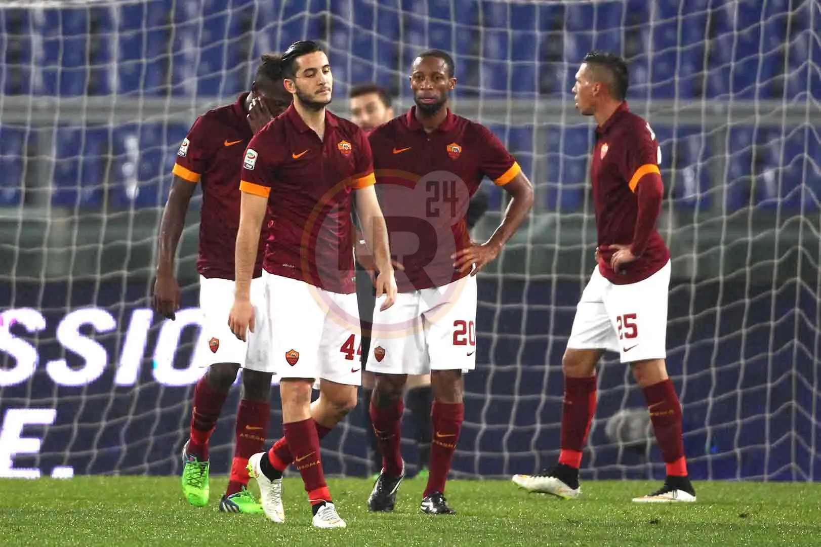 manolas deluso dopo espulsione roma empoli 310115 mancini