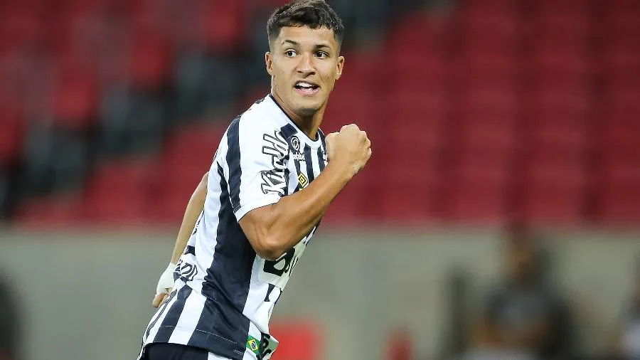 marcos leonardo comemora gol do santos no empate contra o internacional pelo campeonato brasileiro 1638144912984 v2 900x506