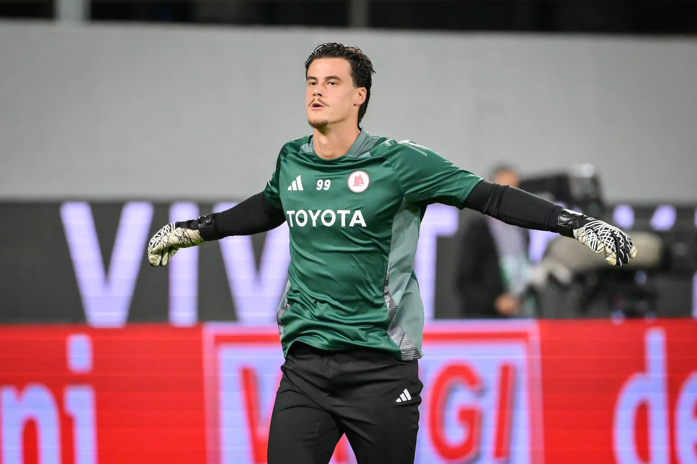 mile svilar fiorentina roma