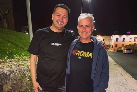 mou tirana