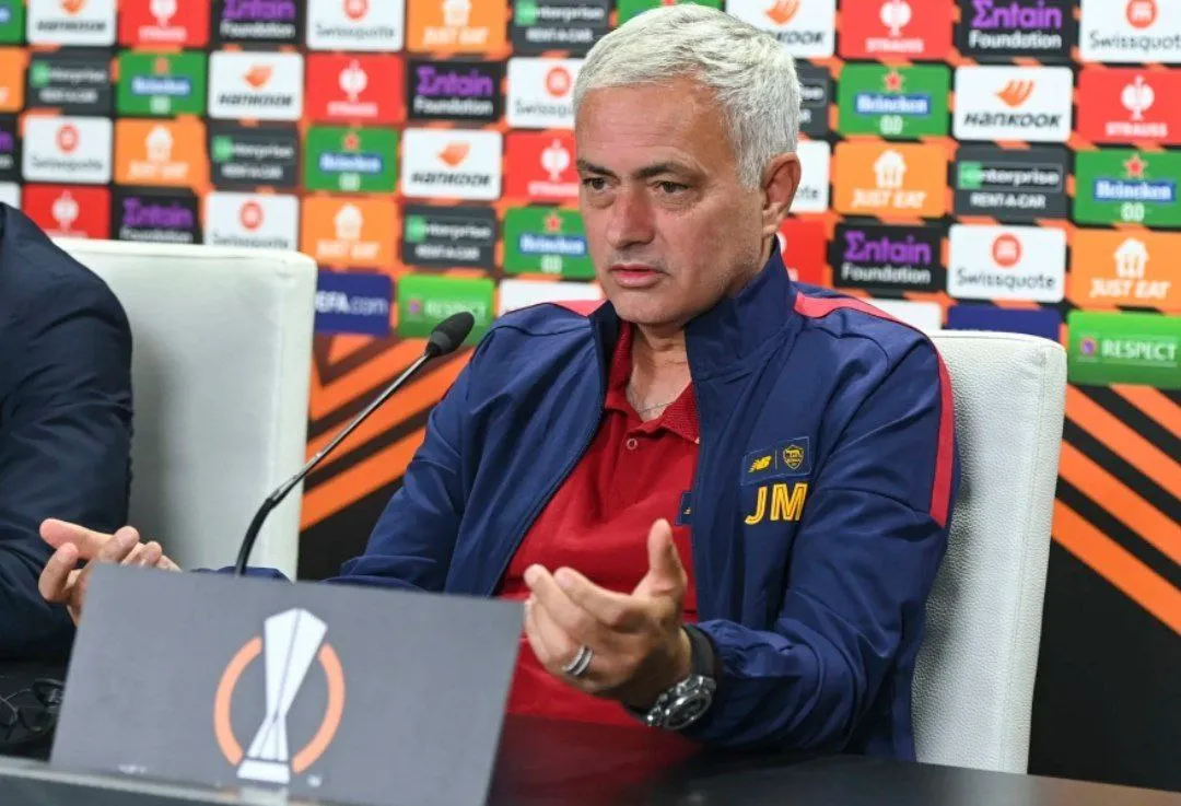 mourinho conferenza stampa betis roma
