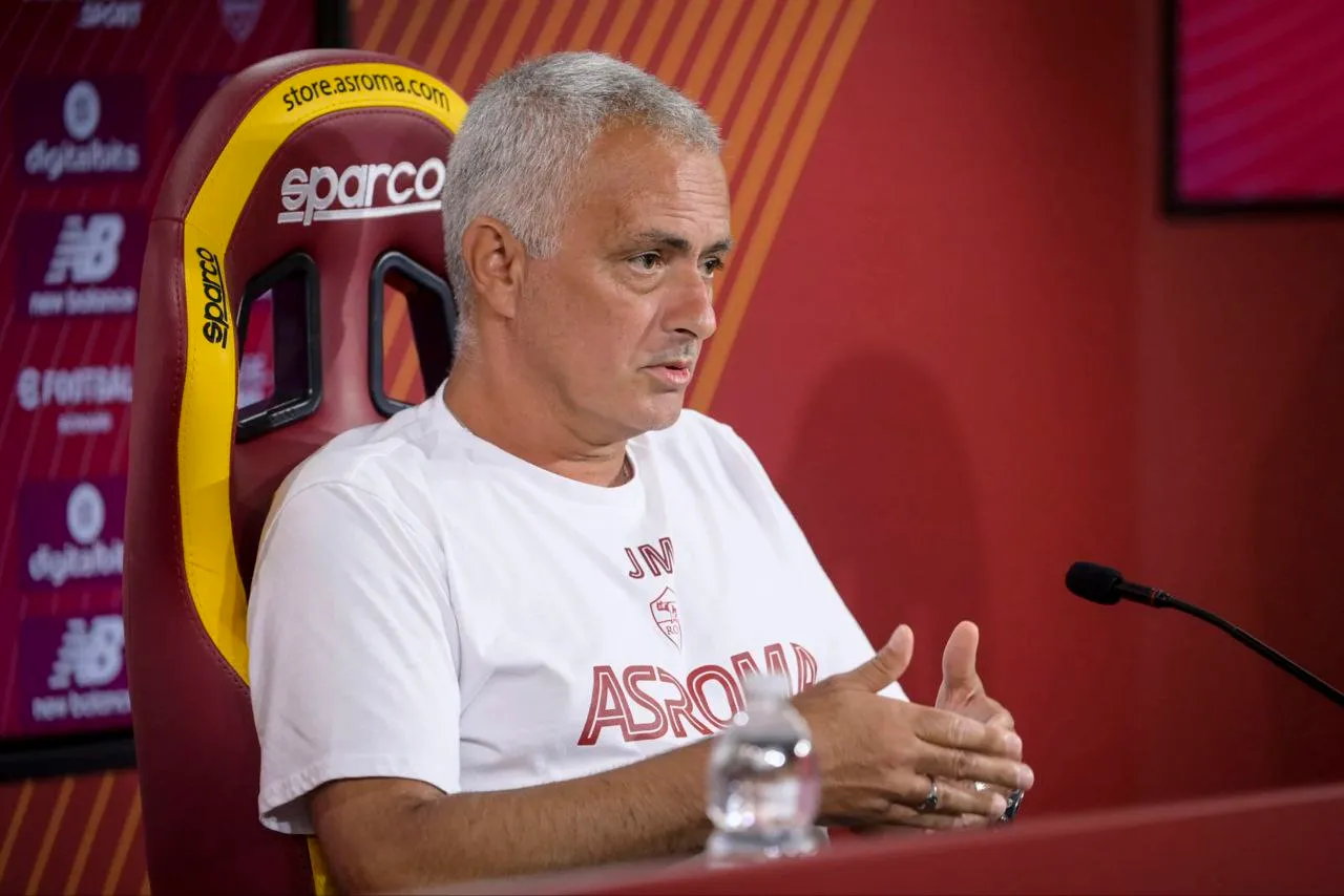 mourinho conferenza stampa trigoria 1