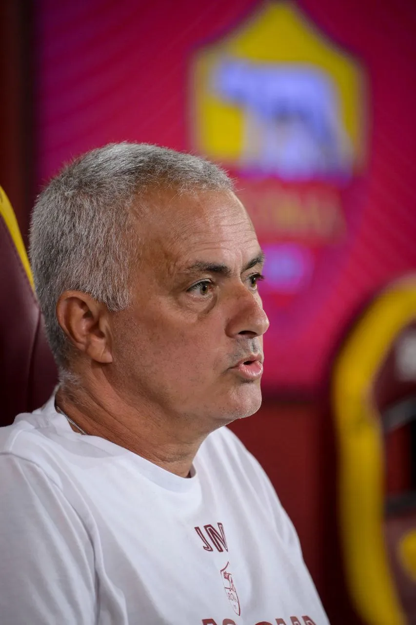 mourinho conferenza stampa trigoria 3