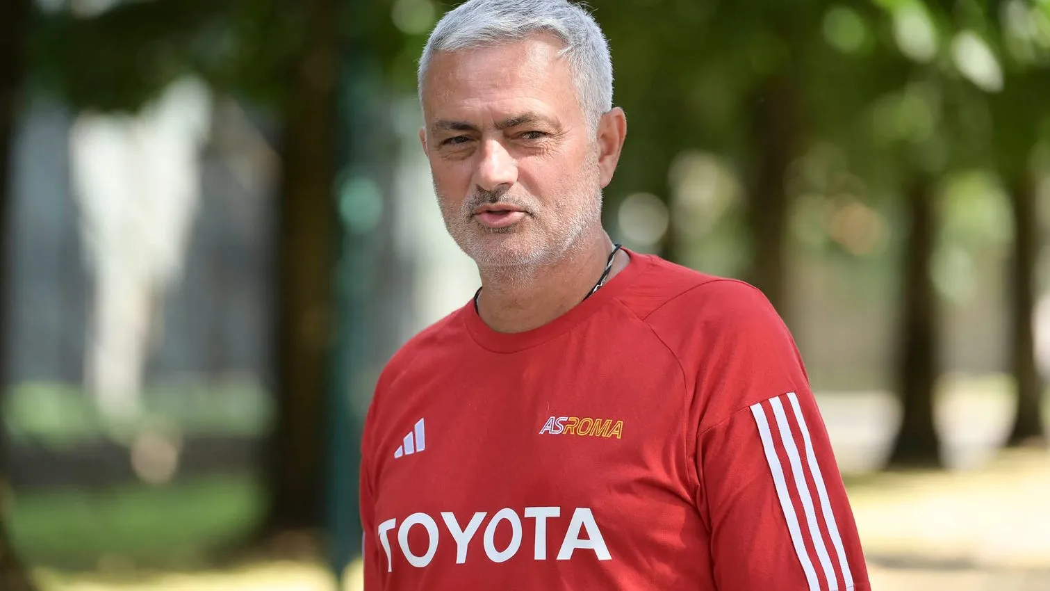 mourinho mezzo busto trigoria