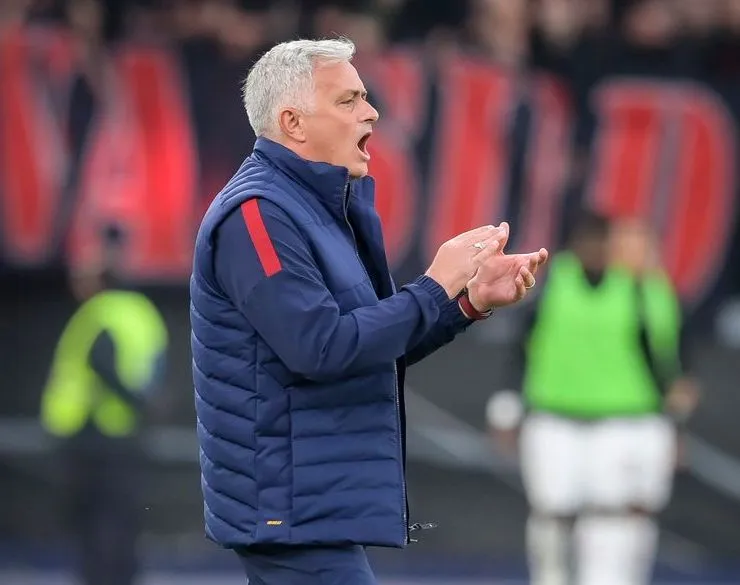 mourinho roma milan 1