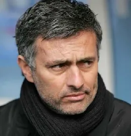 mourinho20sciarpa20sguardo20laterale