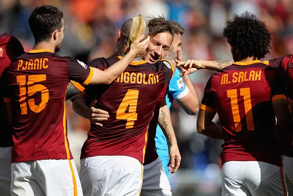 nainggolan abbraccia totti