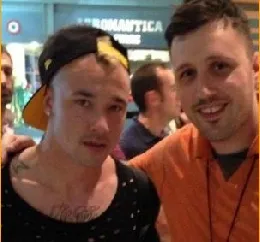 nainggolan con tifoso fiumicino foto gazzetta giallorossa