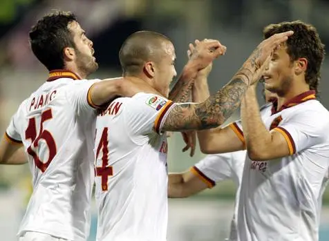 nainggolan festeggia con ljajic