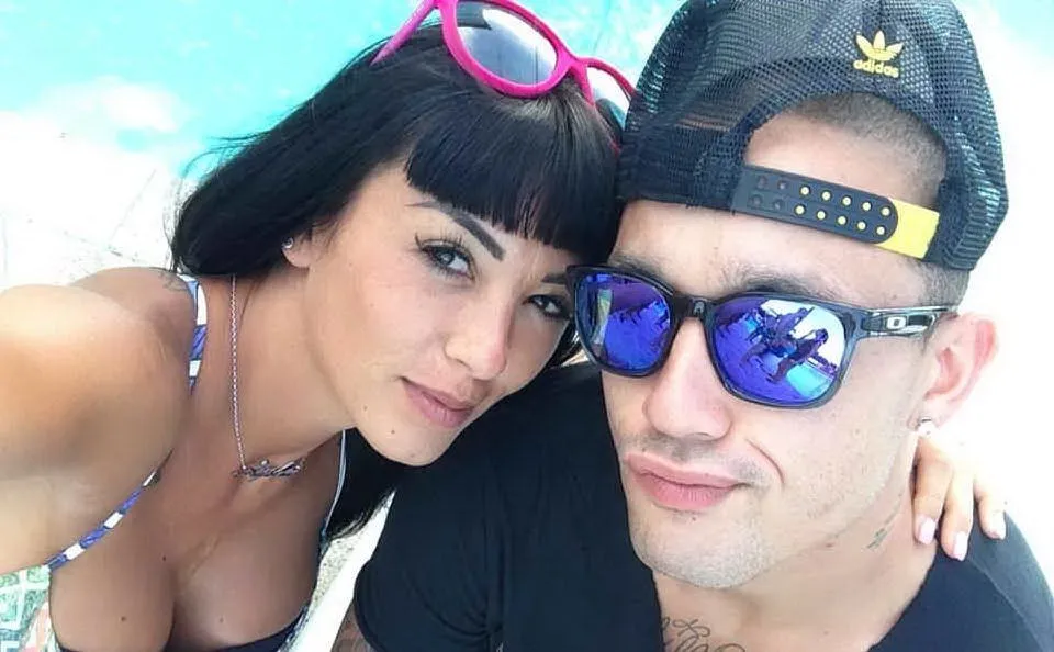 nainggolan morsi e manate alla moglie lite in strada per sms piccant 0 0 398482