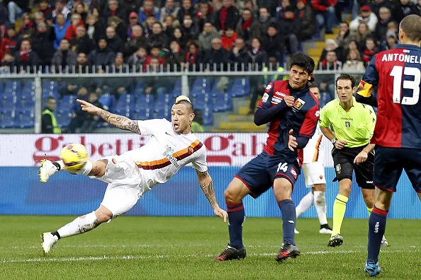 nainggolan tiro al volo gol genoa roma