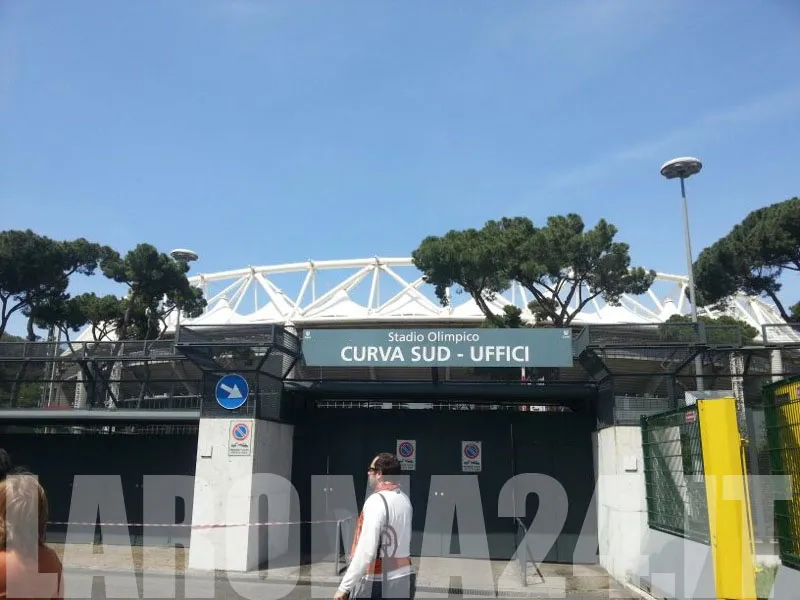 olimpico ingresso uffici curva sud