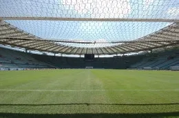olimpico20vuoto20da20dentro20porta