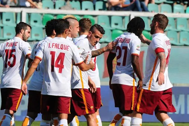 palermo roma esultanza squadra 21