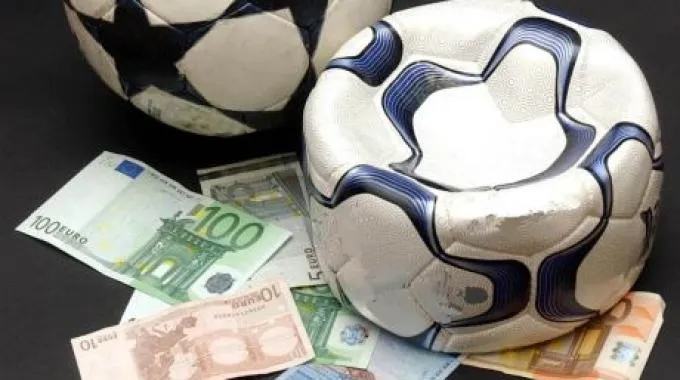 pallone e soldi