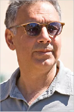 pallotta20occhiali20discutibili20maglietta20grigia