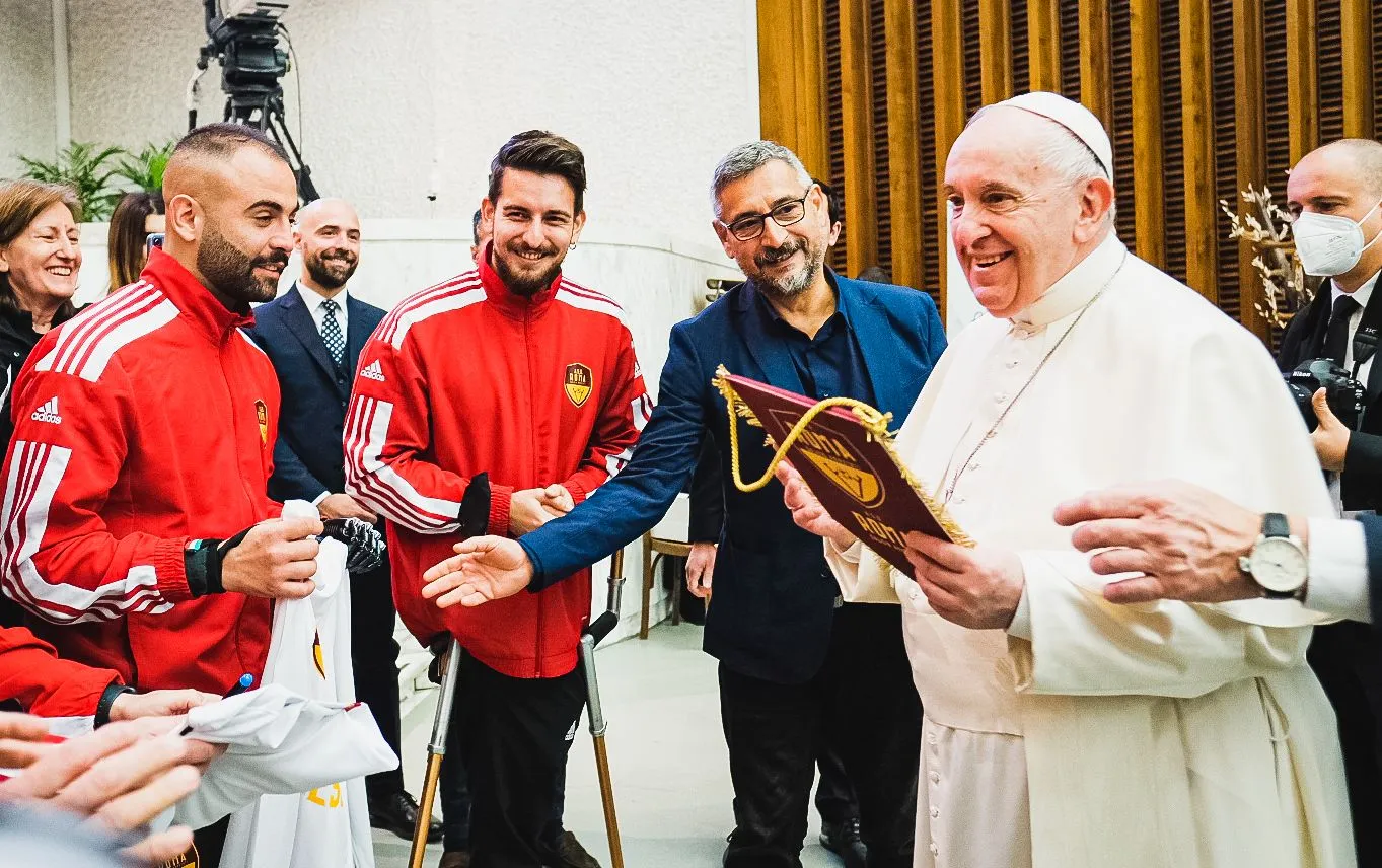 papa roma calcio amputati