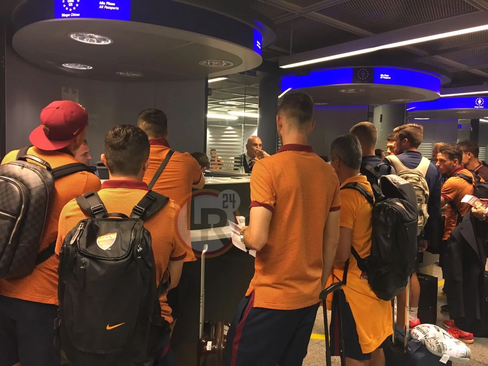paredes controllo passaporti roma in partenza per boston 230716