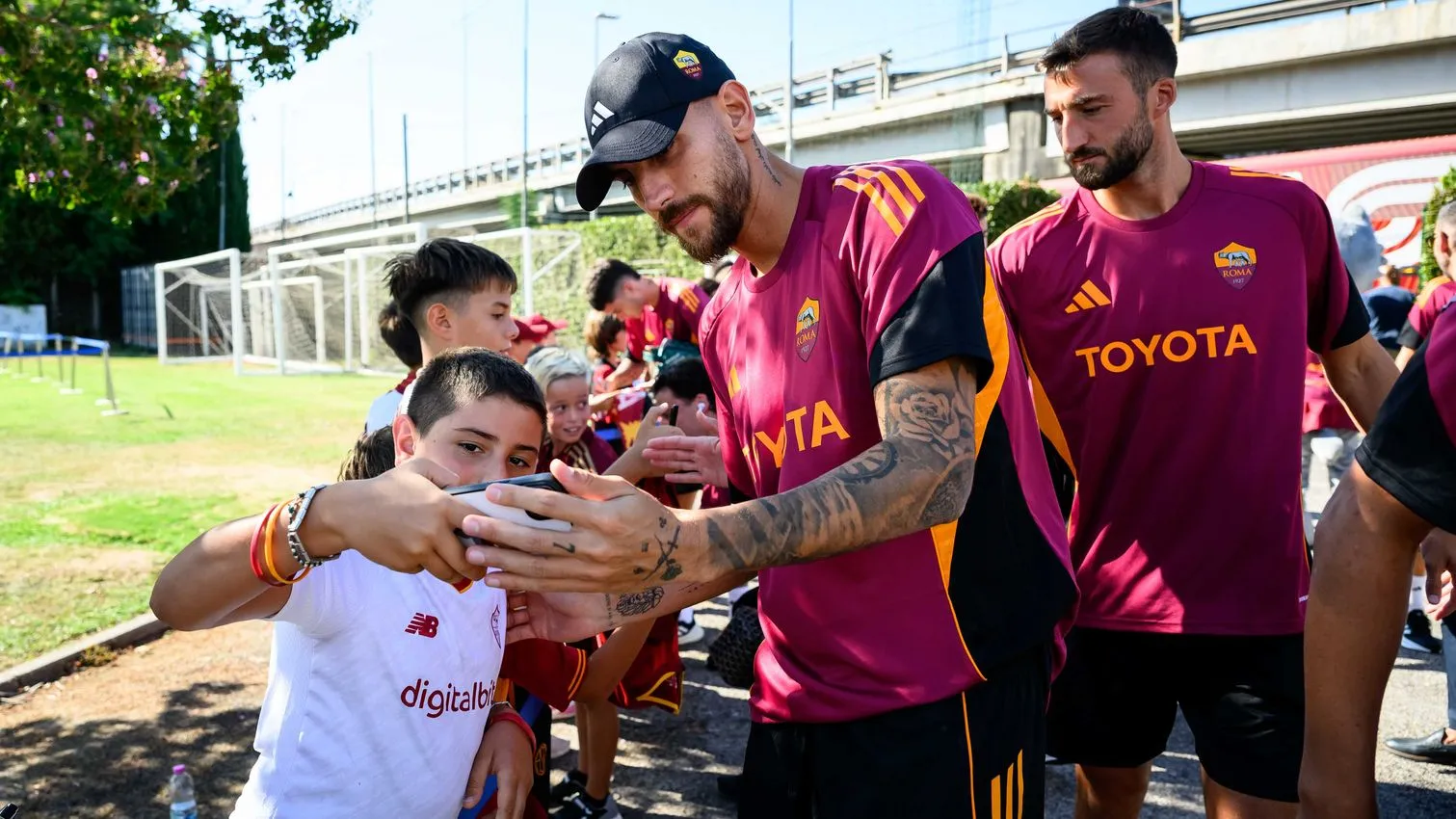 pellegrini e bambini roma cannes