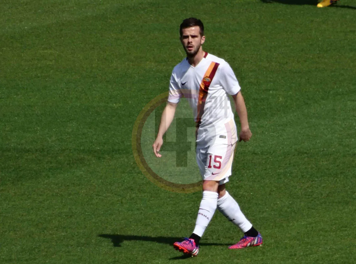pjanic azione bianco